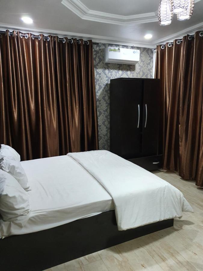 אבוג'ה Rock Towers Apartments מראה חיצוני תמונה