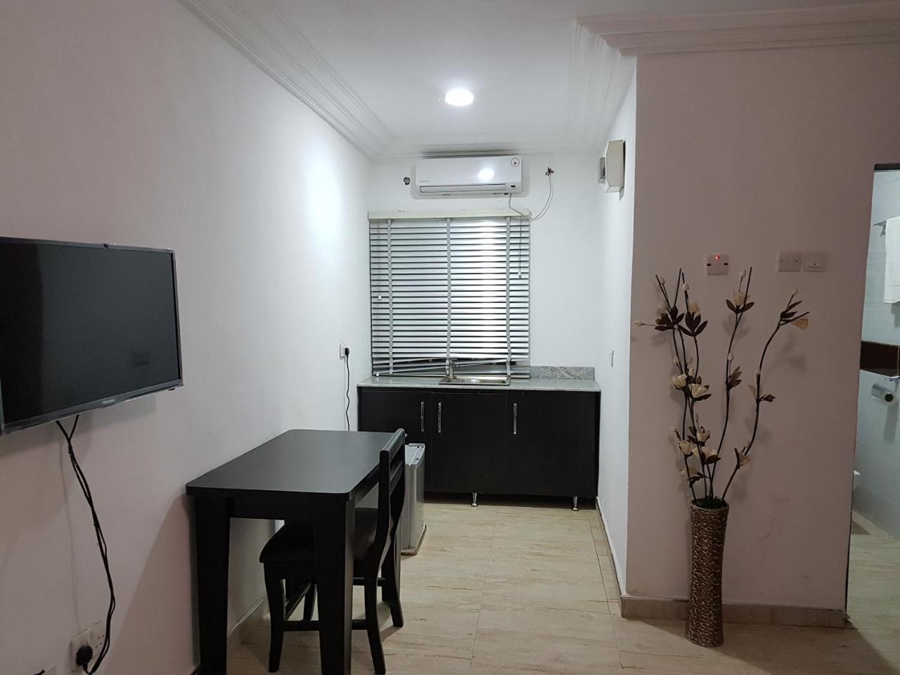 אבוג'ה Rock Towers Apartments מראה חיצוני תמונה